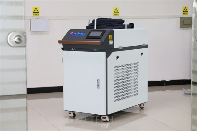 máquina del retiro del moho del laser de 1000W 2000W 3000W en venta con precio asequible